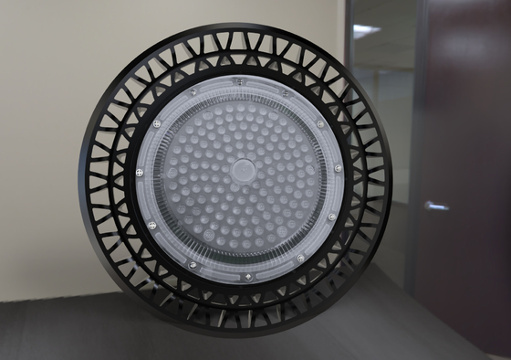 Alta luz IP65 1-10VDC/DALI/PIR Sensor Optional de la bahía del UFO LED 5 años de garantía