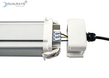 La luz corta decae el tri alumbrado del polvo del poliéster de la luz IP65 160LPW de la prueba del LED cubierto