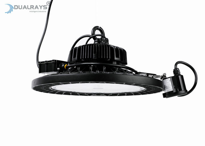 Eficacia de iluminación de alto rendimiento de la alta de la bahía del UFO LED del control inteligente corrosión anti de la luz