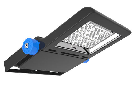 La alta luz de inundación al aire libre del palo LED de la prenda impermeable 100W con L forma el soporte europeo